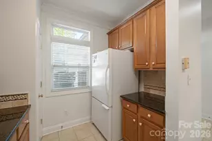 8845 Legacy Lake Ln, Charlotte, NC 28269 - Photo 17