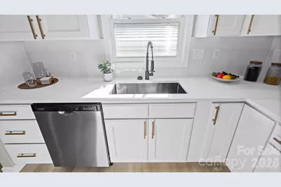 708 Aintree Road, Charlotte, NC 28215 - Photo 15