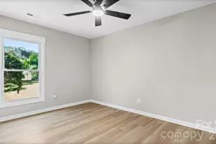 708 Aintree Rd, Charlotte, NC 28215 - Photo 21