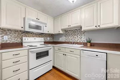 1050 21st Avenue NW #14, Hickory, NC 28601 - Photo 11