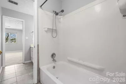 1050 21st Avenue NW #14, Hickory, NC 28601 - Photo 17