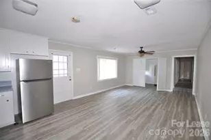 242 N Sharon Amity Road N, Charlotte, NC 28211 - Photo 5