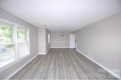 242 N Sharon Amity Road N, Charlotte, NC 28211 - Photo 3