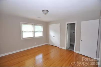 242 N Sharon Amity Road N, Charlotte, NC 28211 - Photo 11