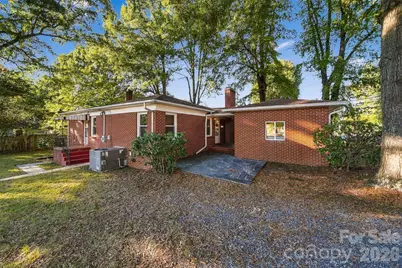203 W 21st Street, Newton, NC 28658 - Photo 23