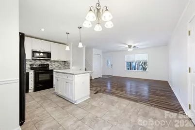 6901 Rollingridge Drive, Charlotte, NC 28211 - Photo 13
