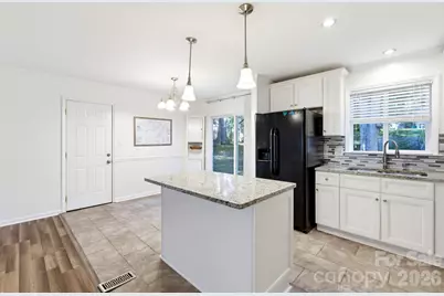 6901 Rollingridge Drive, Charlotte, NC 28211 - Photo 11