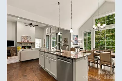 125 Orvis Stone Circle, Candler, NC 28715 - Photo 9