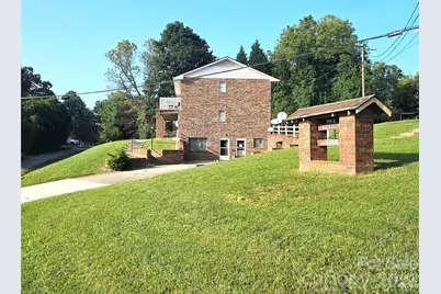 1906 Old Spartanburg Road, Hendersonville, NC 28792 - Photo 13