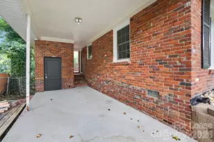 332 Seneca Pl, Charlotte, NC 28210 - Photo 29