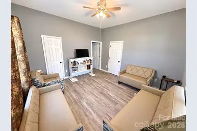 745 6th Avenue SW, Hickory, NC 28602 - Photo 3