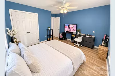 745 6th Avenue SW, Hickory, NC 28602 - Photo 9