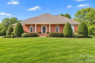 155 Lake Point Dr, Fort Mill, SC 29708 - Photo 1