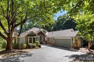 1 Meadow Ridge Ln, Hendersonville, NC 28739 - Photo 1