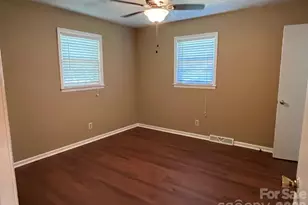 133 Kings Dr, Forest City, NC 28043 - Photo 17