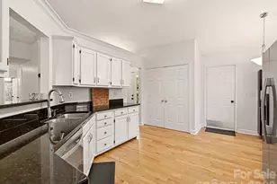 6701 Sweetfield Dr, Charlotte, NC 28269 - Photo 7