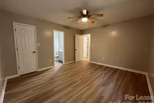 5830 Stone Bluff Ct, Charlotte, NC 28214 - Photo 17