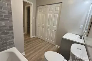 5830 Stone Bluff Ct, Charlotte, NC 28214 - Photo 13