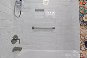 2400 Turnberry Ln, Charlotte, NC 28210 - Photo 11
