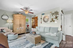 291 N Hughes Blvd, Hickory, NC 28601 - Photo 13