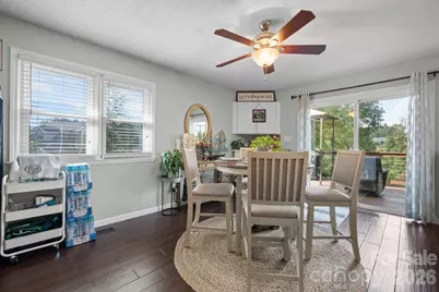 291 N Hughes Boulevard, Hickory, NC 28601 - Photo 11