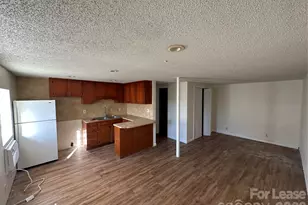 1305 W Front St, Statesville, NC 28677 - Photo 1