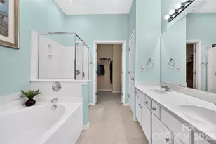 8432 Brookings Dr, Charlotte, NC 28269 - Photo 7