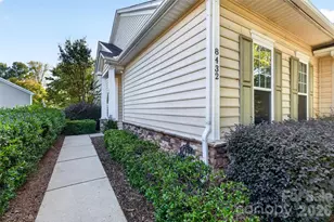 8432 Brookings Dr, Charlotte, NC 28269 - Photo 29