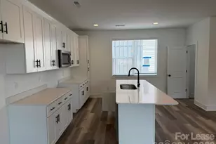 208 Nelson Ave, Charlotte, NC 28216 - Photo 9