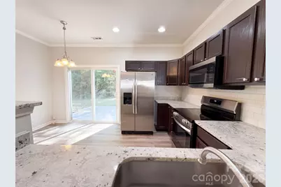 13927 Singleleaf Lane, Charlotte, NC 28278 - Photo 7