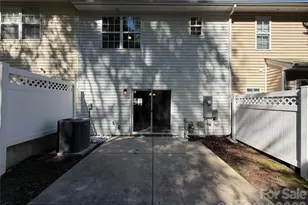 13927 Singleleaf Lane, Charlotte, NC 28278 - Photo 5