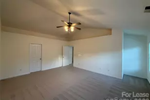 6734 Chieftain Dr, Charlotte, NC 28216 - Photo 13