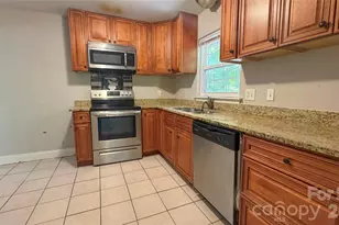 350 Waycross Dr, Charlotte, NC 28214 - Photo 3