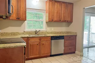 350 Waycross Dr, Charlotte, NC 28214 - Photo 5