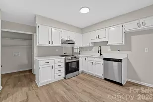 8500 Othello Pl, Charlotte, NC 28227 - Photo 7
