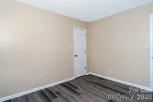 7215 Hwy 421 Hwy N, Vilas, NC 28692 - Photo 29