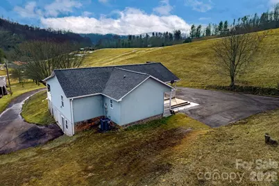 7215 Hwy 421 Highway N, Vilas, NC 28692 - Photo 43