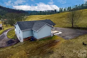 7215 Hwy 421 Hwy N, Vilas, NC 28692 - Photo 43