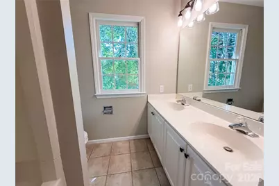 5609 Fairvista Drive, Charlotte, NC 28269 - Photo 23