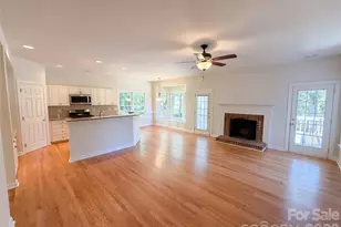 5609 Fairvista Dr, Charlotte, NC 28269 - Photo 3