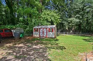 3917 Lake Rd, Charlotte, NC 28269 - Photo 15