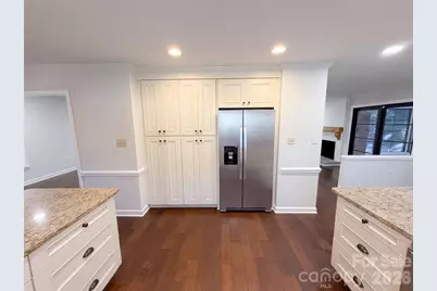 4704 Benridge Lane, Charlotte, NC 28226 - Photo 9