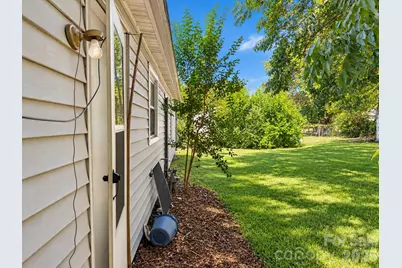 2636 Dalecrest Drive, Charlotte, NC 28269 - Photo 15
