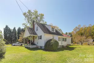44 B St, East Flat Rock, NC 28726 - Photo 11