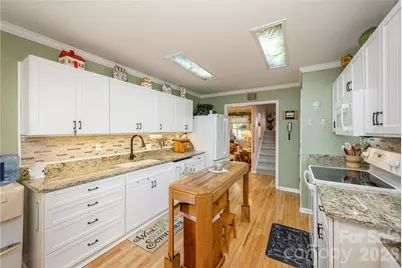 1111 Citation Circle, Hendersonville, NC 28739 - Photo 17