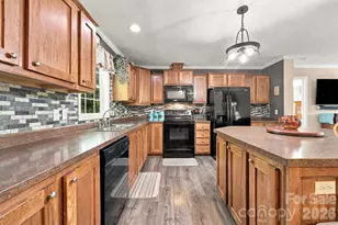 375 Lanning Mill Rd, Hendersonville, NC 28792 - Photo 21