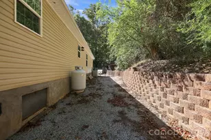 375 Lanning Mill Rd, Hendersonville, NC 28792 - Photo 47