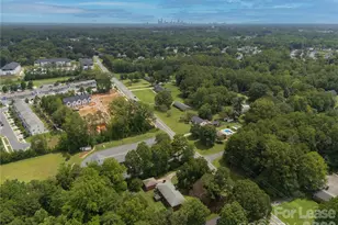 6510 Pleasant Grove Rd, Charlotte, NC 28216 - Photo 11