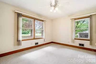 6510 Pleasant Grove Road, Charlotte, NC 28216 - Photo 23