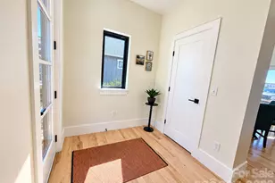 3 Locust St, Asheville, NC 28804 - Photo 9